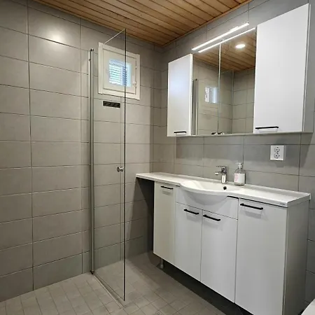 Spacious For 5 With Sauna * Oulu